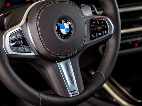 New 2026 BMW X7 xDrive40i w/ Executive Package image 12