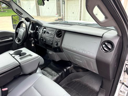 Used 2015 Ford F250 XL image 17