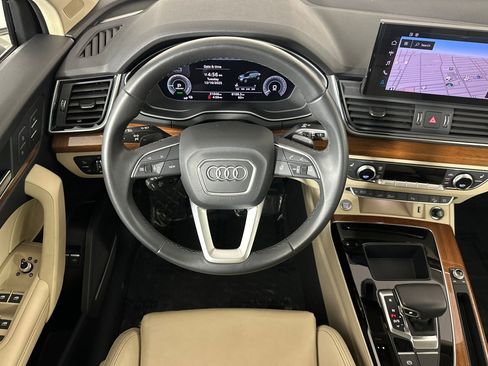 Used 2023 Audi Q5 e Premium Plus w/ Premium Plus Package image 13