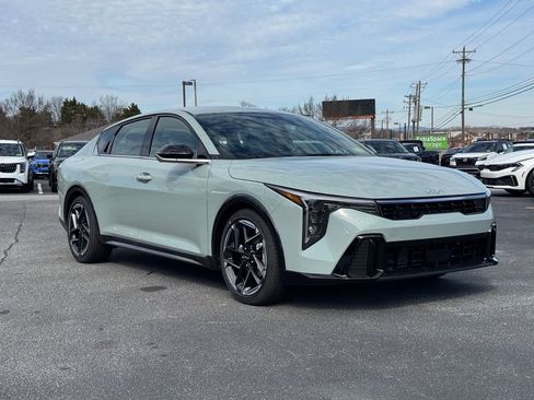 New 2026 Kia K4 GT-Line image 1