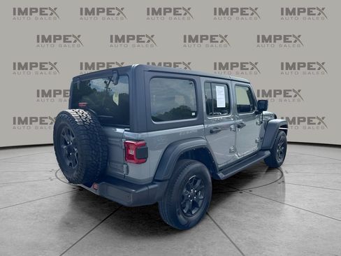 Used 2022 Jeep Wrangler Unlimited Sport AWD/4WD image 3