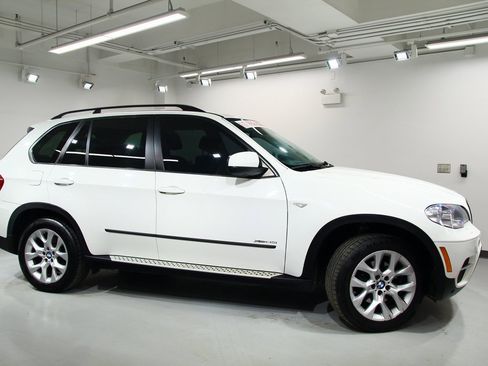 Used 2013 BMW X5 xDrive35i image 9