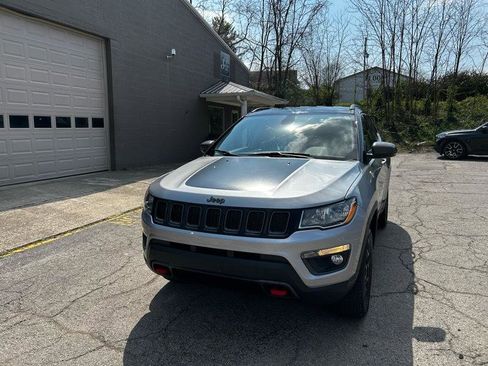Used 2020 Jeep Compass Trailhawk image 2