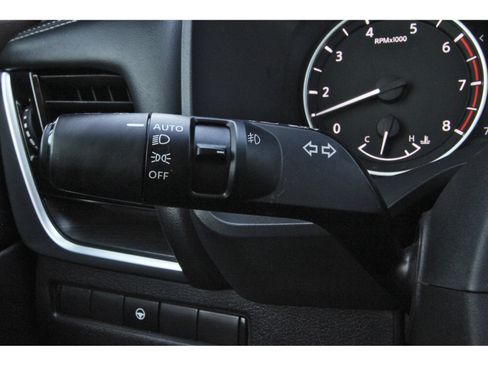 Used 2021 Nissan Rogue SL FWD image 20