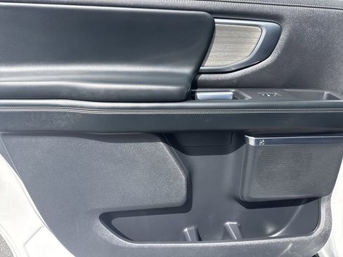 Used 2025 Ford Expedition Max Platinum image 24