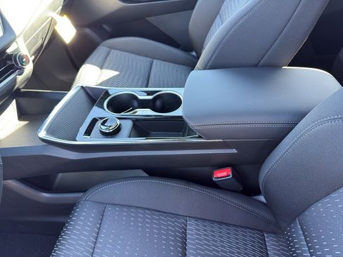 New 2026 Chevrolet Equinox LT image 12