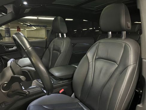 Used 2019 Audi Q8 Premium w/ Convenience Package image 16