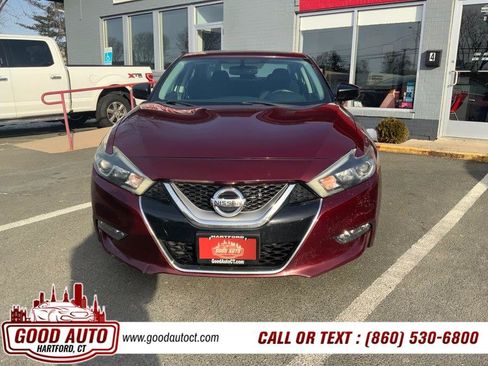 Used 2017 Nissan Maxima 3.5 S image 2