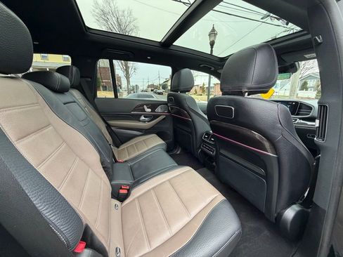 Used 2020 Mercedes-Benz GLS 450 4MATIC image 26