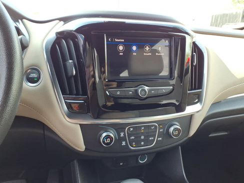 Used 2023 Chevrolet Traverse LS AWD/4WD image 12