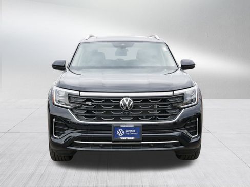 Certified 2024 Volkswagen Atlas SEL Premium R-Line image 2
