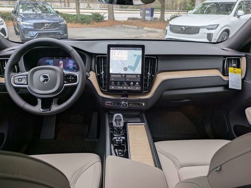 New 2026 Volvo XC60 B5 Plus w/ Protection Package Premier AWD/4WD image 15