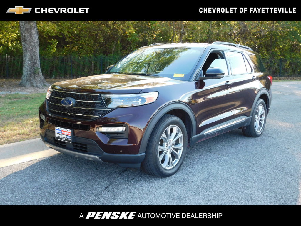 Used 2022 Ford Explorer XLT w/ Equipment Group 202A RWD image 1