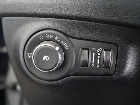 Used 2019 Jeep Compass Limited AWD/4WD image 24