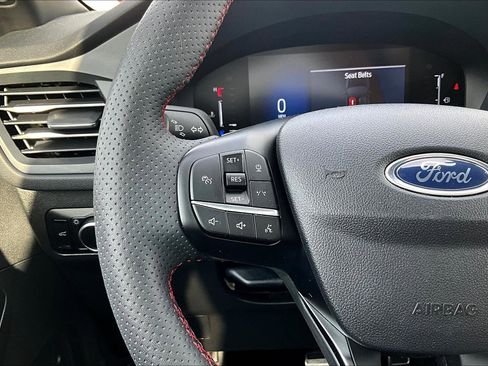 Certified 2023 Ford Escape ST-Line w/ Tech Pack #1 image 9