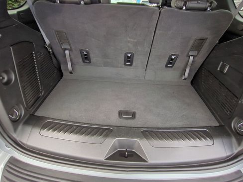 Used 2025 Chevrolet Tahoe LT image 25