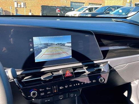 Certified 2024 Kia Niro Wind image 20