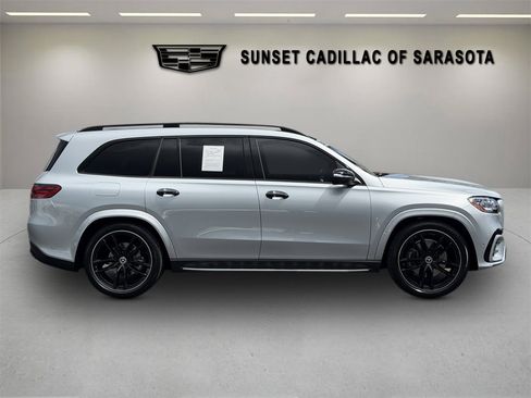 Used 2025 Mercedes-Benz GLS 450 4MATIC image 8