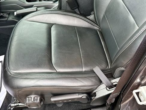 Used 2023 Jeep Wrangler Unlimited Sahara w/ Cold Weather Group image 21