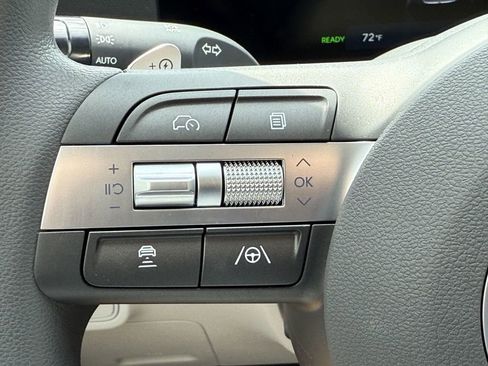 New 2025 Hyundai Kona SE FWD image 23