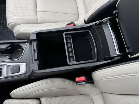 Used 2024 Subaru Ascent Limited w/ Technology Package image 20