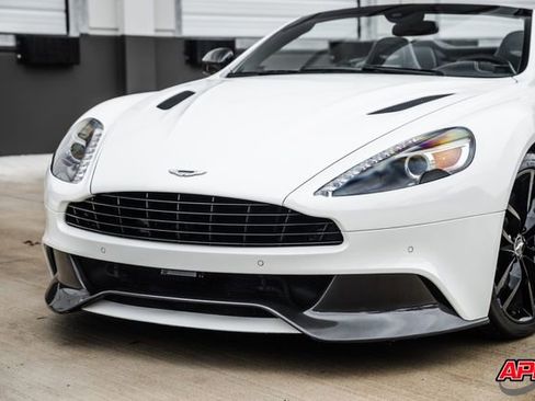 Used 2016 Aston Martin Vanquish Volante image 25