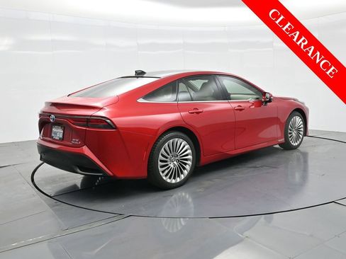 Used 2021 Toyota Mirai image 7