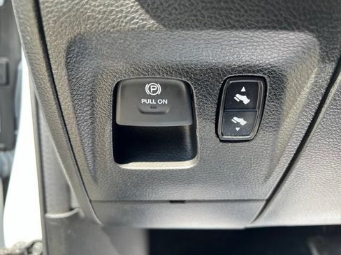 Used 2023 RAM 1500 Laramie AWD/4WD image 20