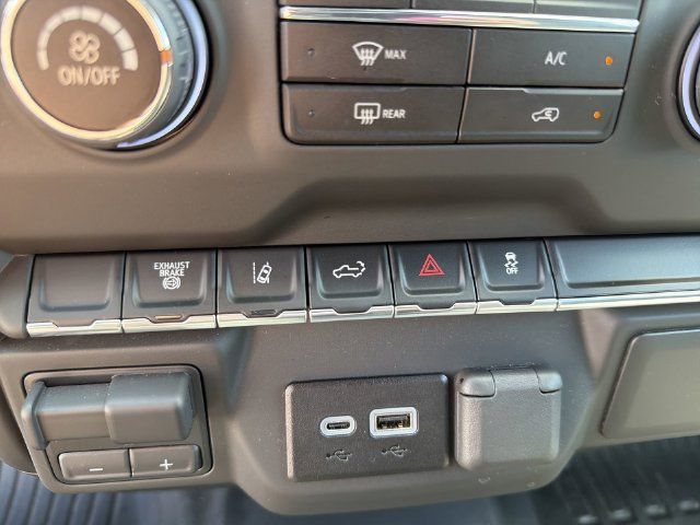 Certified 2026 Chevrolet Silverado 2500 W/T AWD/4WD image 27