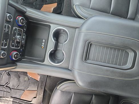 Used 2023 Chevrolet Tahoe Premier AWD/4WD image 26