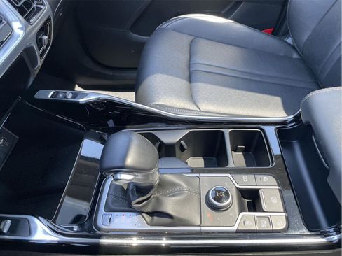 Used 2023 Kia Sorento SX AWD/4WD image 31