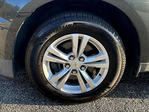 Certified 2017 Chevrolet Equinox LS image 29