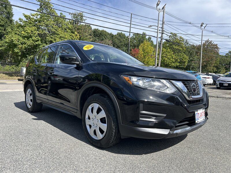 Used 2020 Nissan Rogue S AWD/4WD image 3