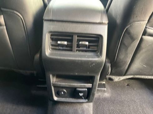 Used 2024 Ford Edge SEL w/ Convenience Package image 33