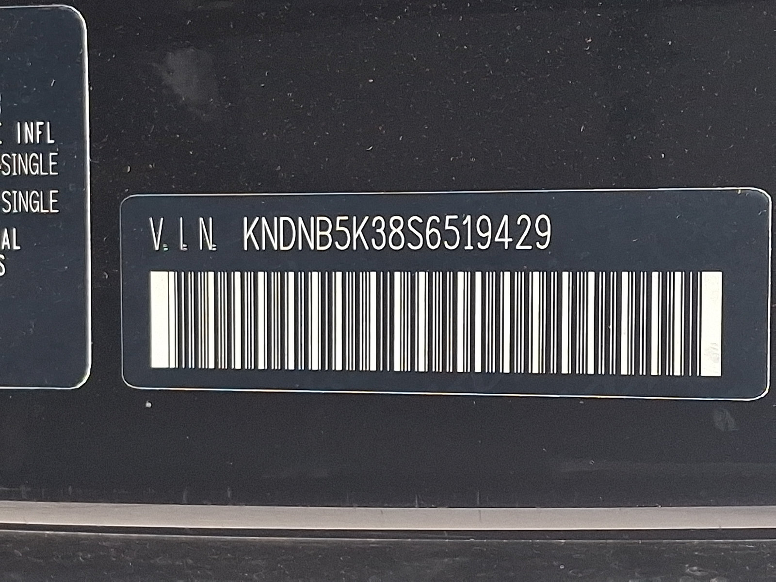 Certified 2025 Kia Carnival FWD image 27