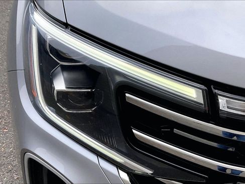 Certified 2024 Volkswagen Atlas SEL image 27