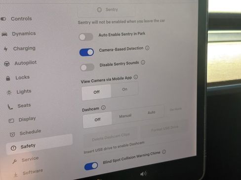 Used 2018 Tesla Model 3 Long Range image 19