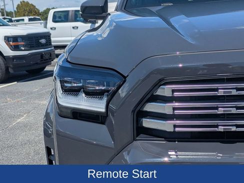 Used 2025 Toyota 4Runner Limited AWD/4WD image 10