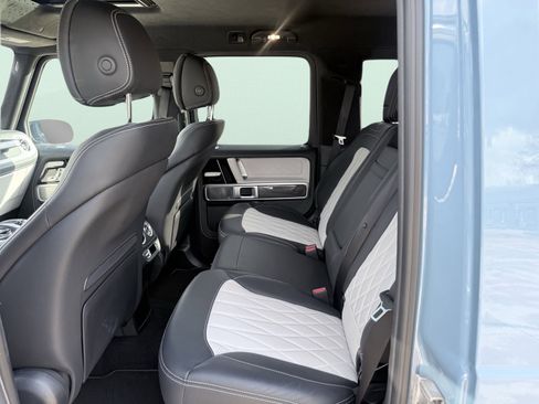 Used 2023 Mercedes-Benz G 550 image 4