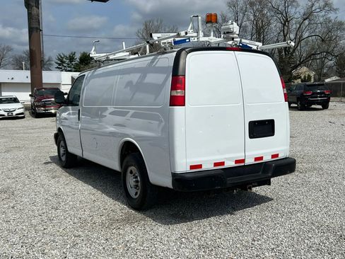 Used 2015 Chevrolet Express 2500 image 6