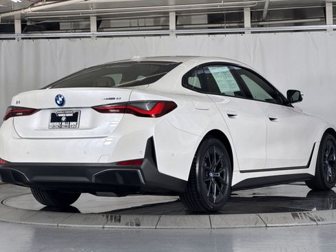 Used 2023 BMW i4 eDrive40 w/ Premium Package RWD image 9