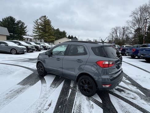 Used 2019 Ford EcoSport SE w/ SE Convenience Package image 12