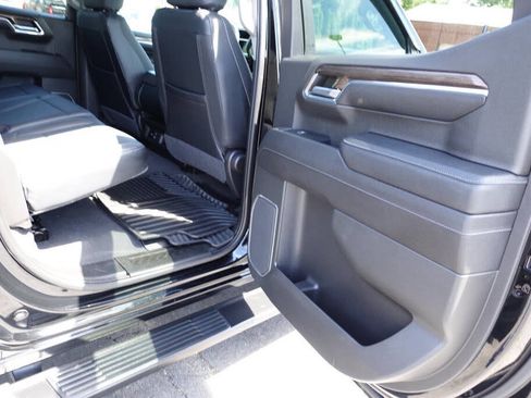 Used 2023 Chevrolet Silverado 1500 LT AWD/4WD image 25