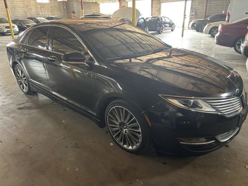 Used 2013 Lincoln MKZ FWD image 1