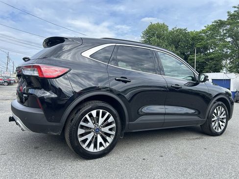 Used 2020 Ford Escape Titanium AWD/4WD image 4