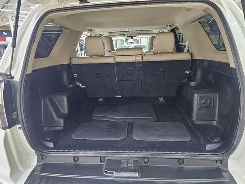 Used 2016 Toyota 4Runner Limited image 14