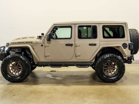 Used 2024 Jeep Wrangler Unlimited Rubicon w/ Technology Group AWD/4WD image 10