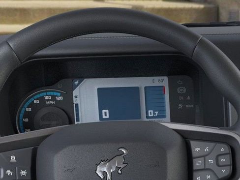 New 2025 Ford Bronco Badlands image 13