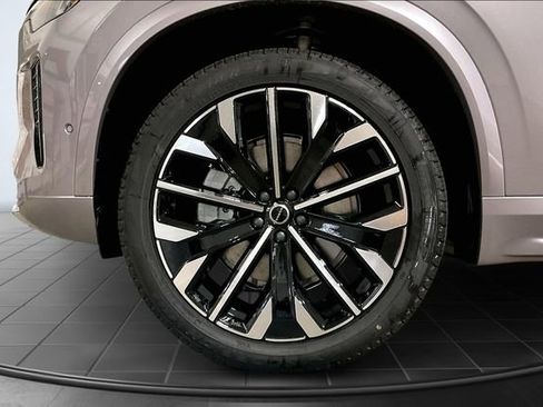 New 2026 Volvo XC90 B6 Ultra w/ Lounge Package AWD/4WD image 14