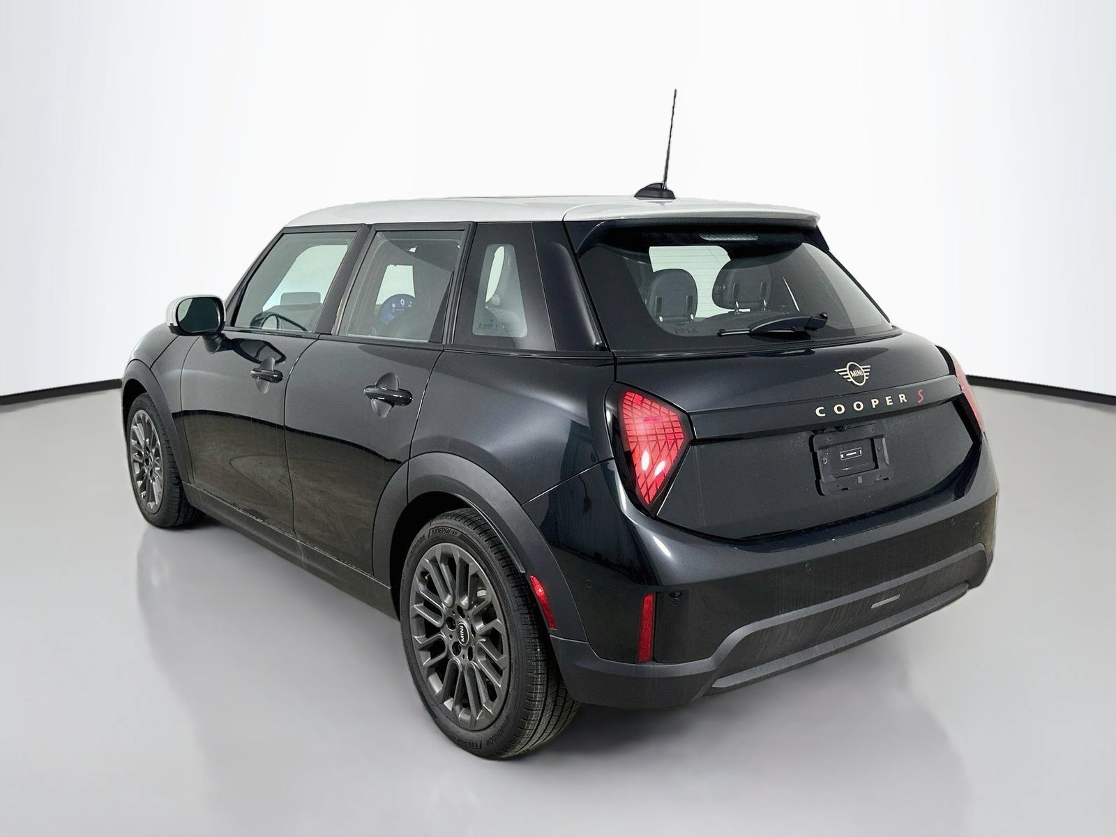 New 2026 MINI Cooper S FWD image 7
